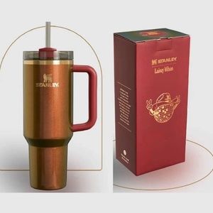 Stanley x Lainey Wilson Country Gold